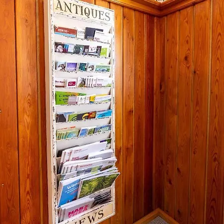 Zur Kleinen Hummel 公寓 *