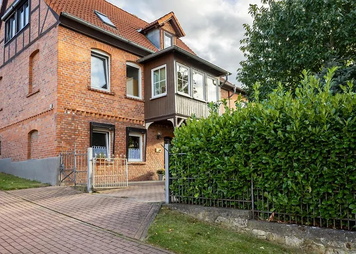 Zur Kleinen Hummel * Gernrode (Saxony-Anhalt)